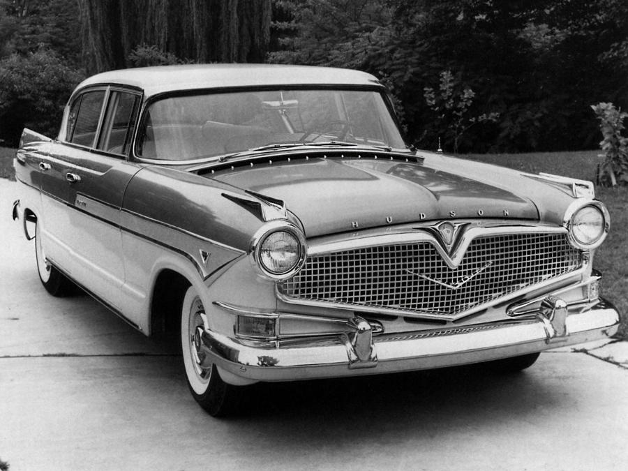  Hudson Hornet Custom Sedan (35785-2) 1957 года  (фото 4 из 4)